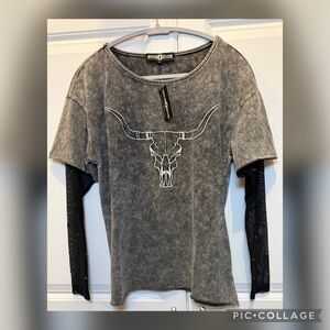 Rowdy Crowd NWT Western Bull Skull Graphic Top Mesh Sleeve Studded